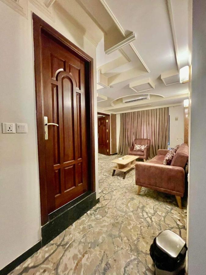 Al Sadier Palace Bagdad Buitenkant foto