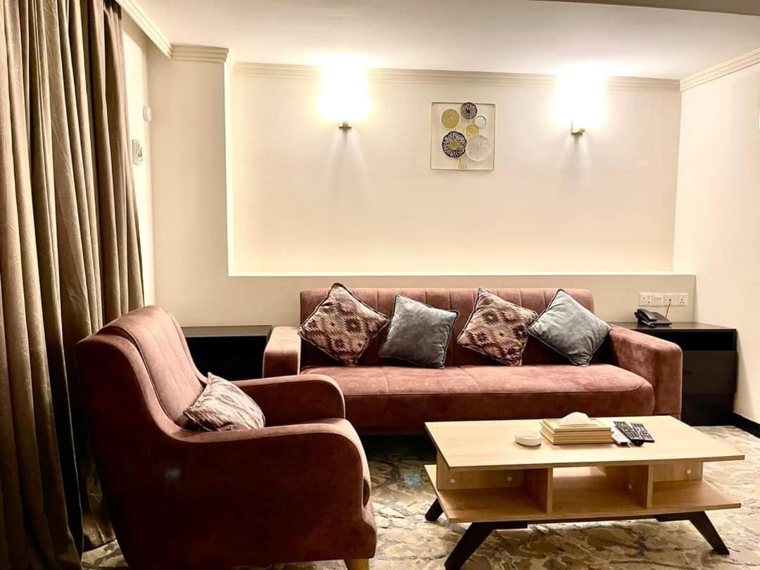 Al Sadier Palace Bagdad Buitenkant foto